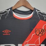 Segunda equipación Rayo Vallecano 2021/22 - Imagen 4