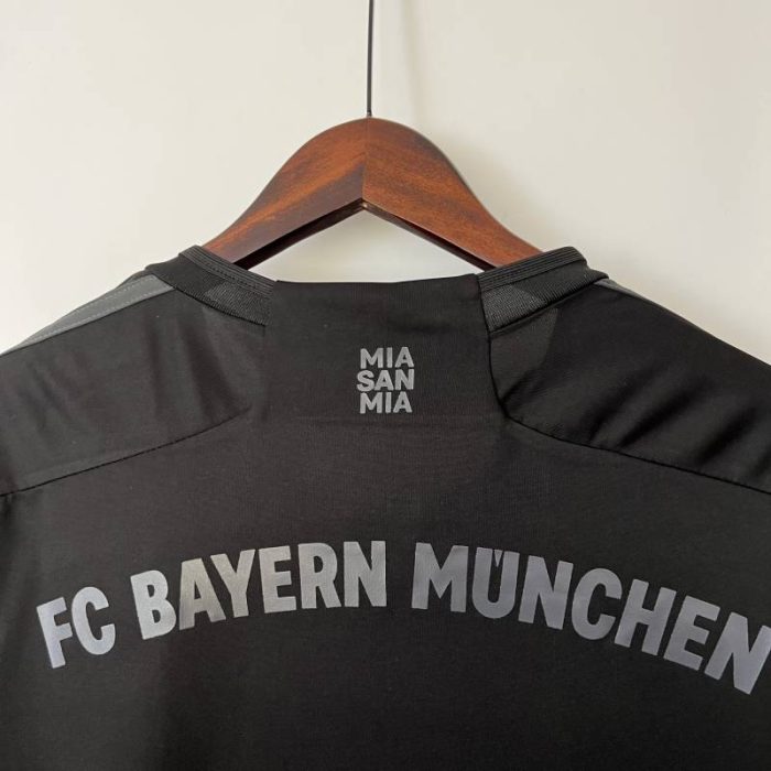Camiseta “Edición Black” Bayern de Múnich 23/24 - Imagen 5
