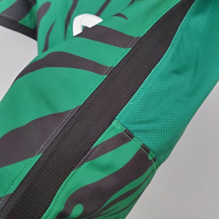 Tercera equipación Stadium Sporting de Lisboa 2021/22 - Imagen 7