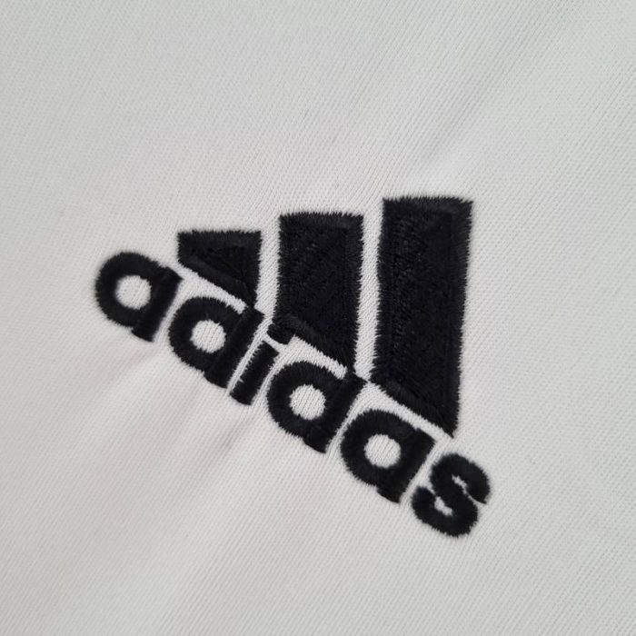 Conjunto primera equipación Real Madrid 2022/23 - Imagen 6