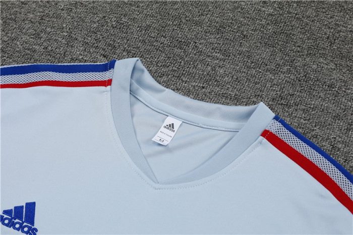 Conjunto de entrenamiento Olympique de Lyon 2023/24 - Imagen 4