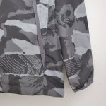 Cortavientos camuflado Nike Liverpool 2021/22 - Imagen 7
