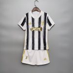 Mini conjunto local Juventus 20/21