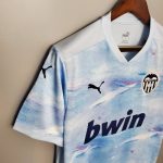 Tercera equipación Stadium Valencia CF 2020/21 - Imagen 3