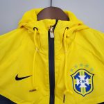 Cortavientos Nike Brasil 2021/22 - Imagen 4