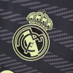 Conjunto tercera equipación Real Madrid 2022/23 - Imagen 5