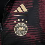 Cortavientos reversible Alemania 2022/23 - Imagen 4