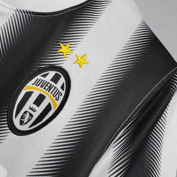 Camiseta local Retro Juventus 2011/12 - Imagen 5