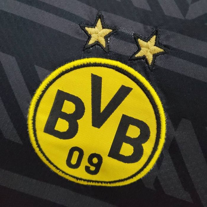 Camiseta calentamiento Borussia Dortmund 2022/23 - Imagen 5