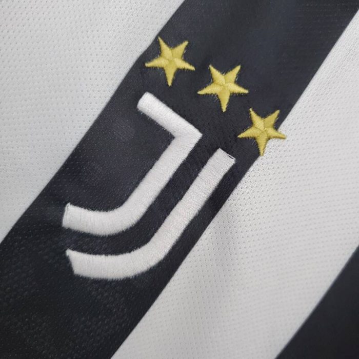 Primera equipación Stadium Juventus 2021/22 - Imagen 5