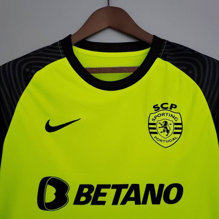 Segunda equipación Stadium Sporting de Lisboa 2021/22 - Imagen 4