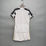 Mini conjunto local Juventus 20/21 - Imagen 2