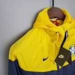 Cortavientos Nike Brasil 2021/22 - Imagen 3