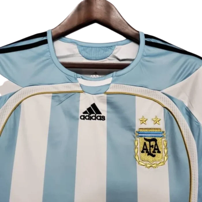 Camiseta local Retro Argentina 2006 - Imagen 3