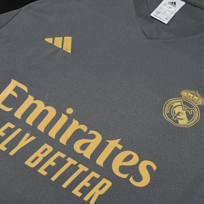 Conjunto de entrenamiento Real Madrid 23/24 - Imagen 4