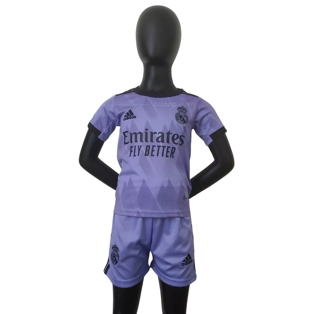 Diseno-sin-titulo-2 Conjunto niño Real Madrid segunda equipación 22/23 - Imagen 1