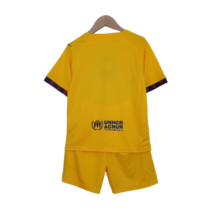 Conjunto niño FC Barcelona equipación “Senyera” 23/24 - Imagen 2