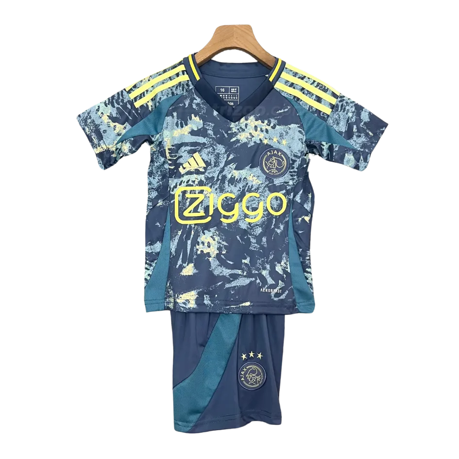 ajax-visita-24-25-nino-1 Conjunto niño segunda Ajax 24/25 - Imagen 1