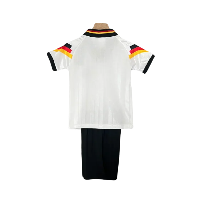 Conjunto niño local Alemania 1992 - Imagen 2