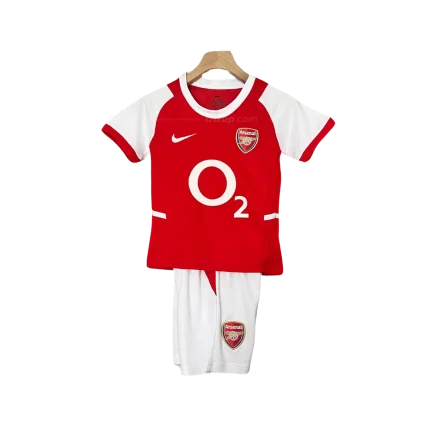 Conjunto niño local Arsenal 2004