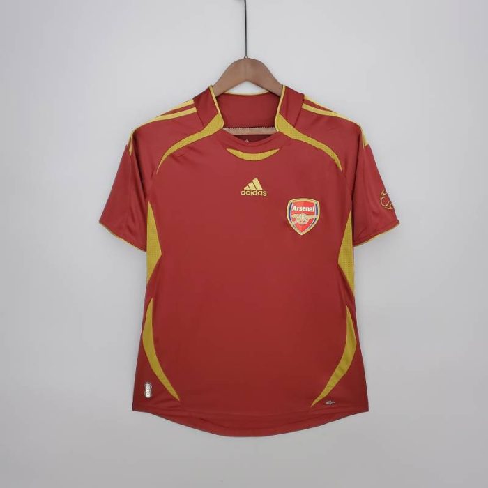 Camiseta calentamiento “Teamgeist” Arsenal 2021/22 - Imagen 1