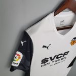 Primera equipación Stadium Valencia CF 2021/22 - Imagen 3