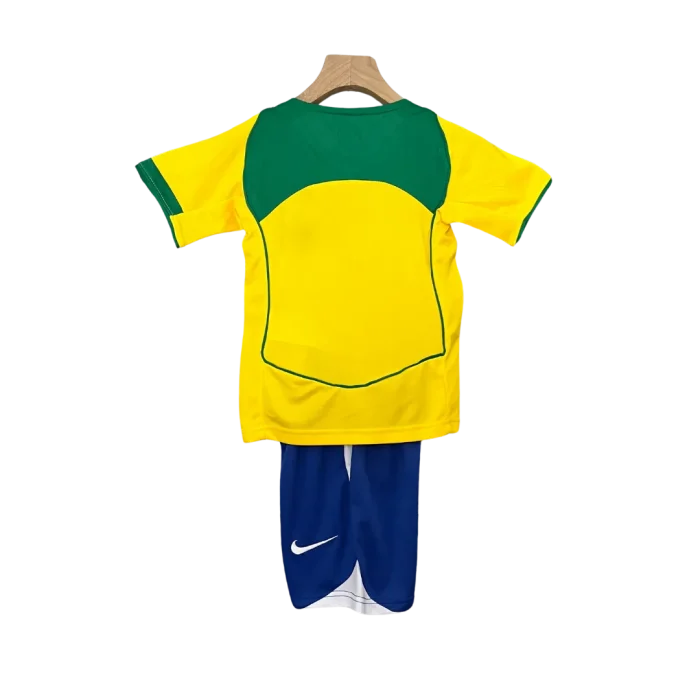 Conjunto niño local Retro Brasil 2004 - Imagen 2
