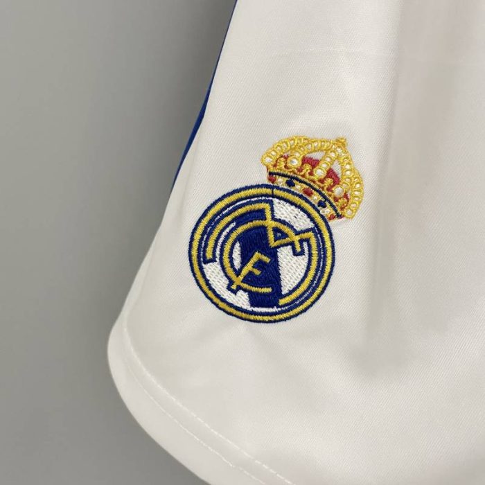 Mini conjunto Real Madrid primera equipación 2021/22 - Imagen 7