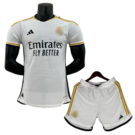 Conjunto primera equipación Player Version Real Madrid 23/24
