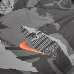Cortavientos camuflado Nike Liverpool 2021/22 - Imagen 6