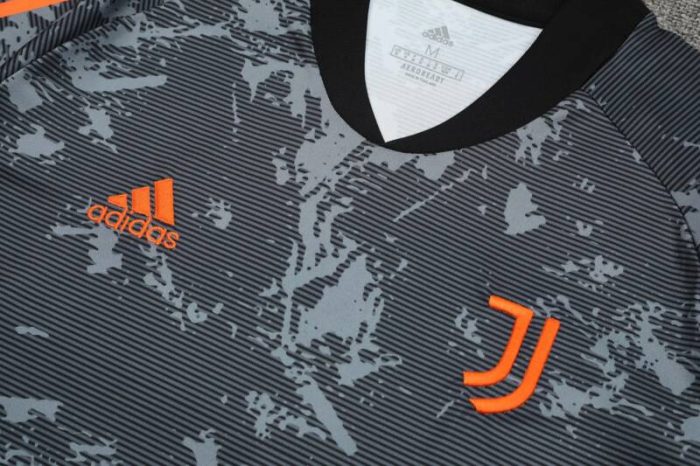Conjunto de entrenamiento Juventus 2020/21 - Imagen 5