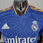 Segunda equipación Player Real Madrid 21/22 - Imagen 4