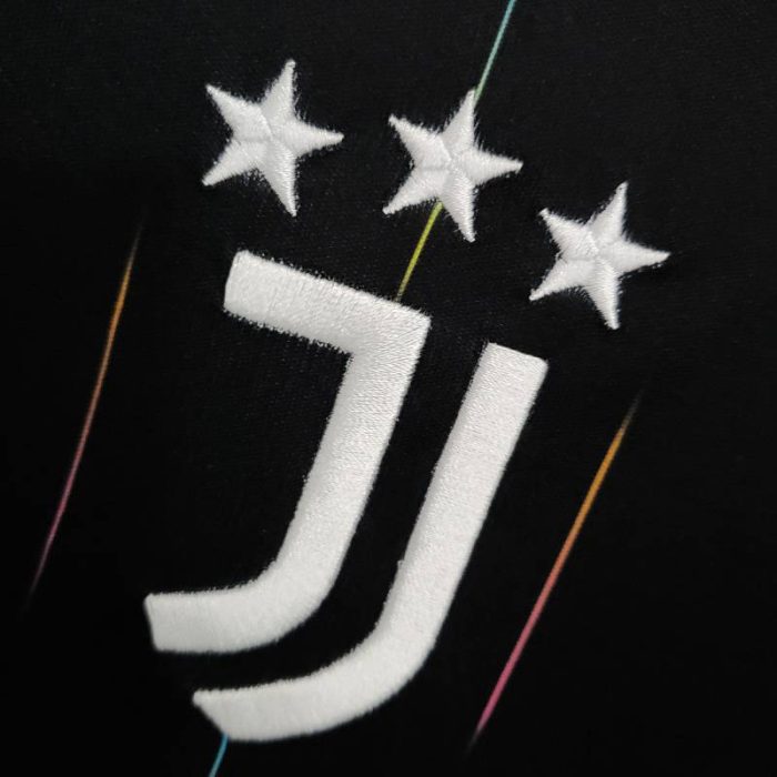 Segunda equipación Stadium Juventus 2021/22 - Imagen 5