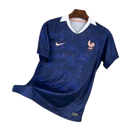 Primera equipación Francia 2025