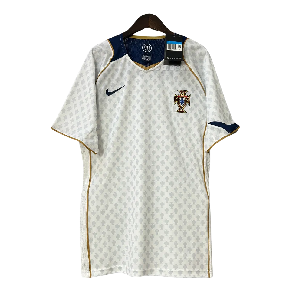 portugal-visita-2004-retro-1 Camiseta alternativa Retro Portugal 2004 - Imagen 1