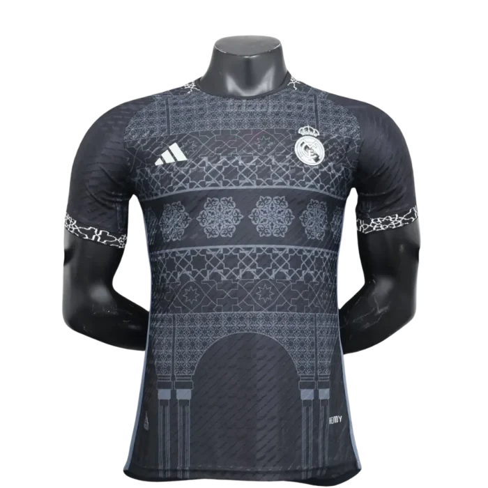 Camiseta Player Version “Especial Negra” Real Madrid 24/25 - Imagen 1