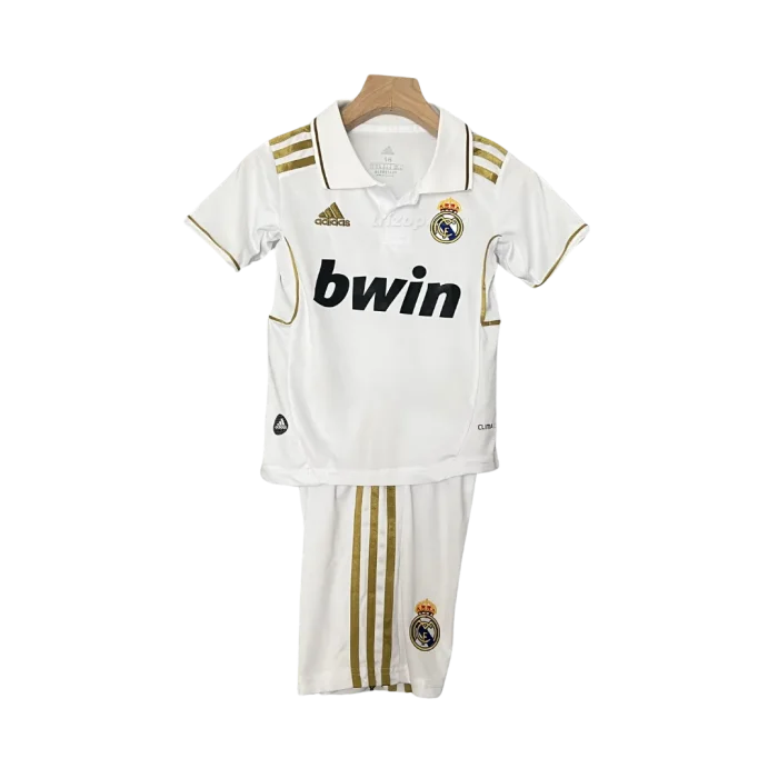 Conjunto niño local Retro Real Madrid 2011/12 - Imagen 1