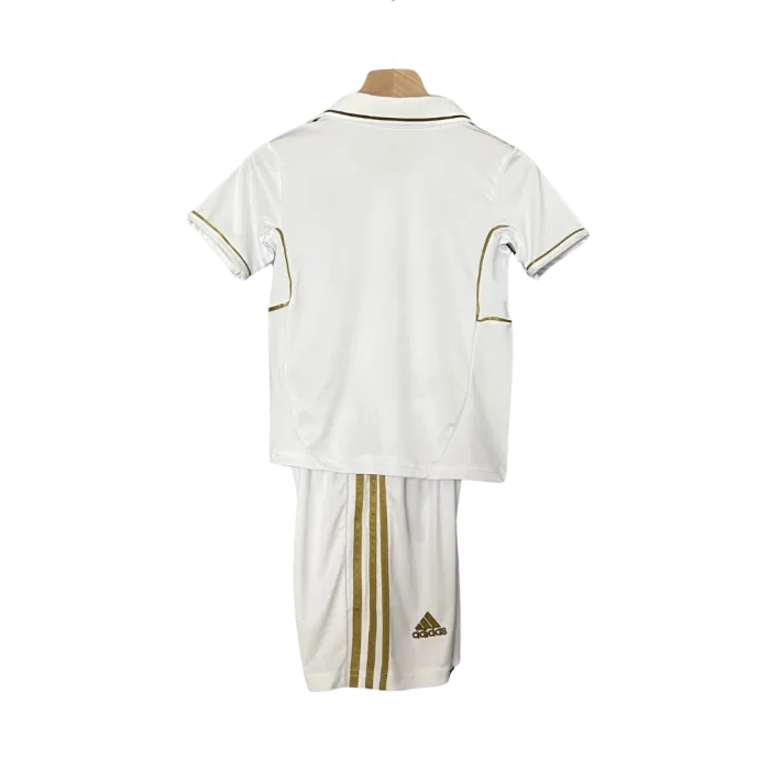 Conjunto niño local Retro Real Madrid 2011/12 - Imagen 2