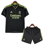 Conjunto tercera equipación Real Madrid 2022/23