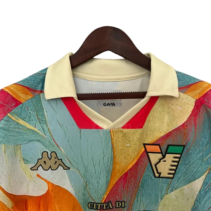 Camiseta “especial” Venezia FC 2024/25 - Imagen 3